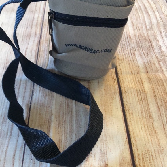 $4 bundle! NWT Acro bag bottle holder/Fanny pack. - Picture 4 of 7